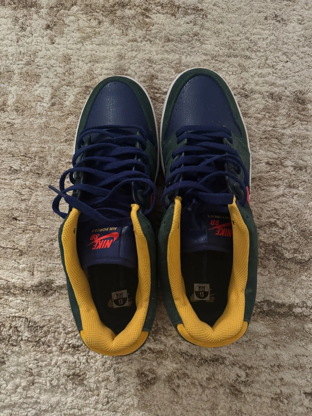 Nike Men’s Navy & Forest Green Sneakers with Yellow Collar